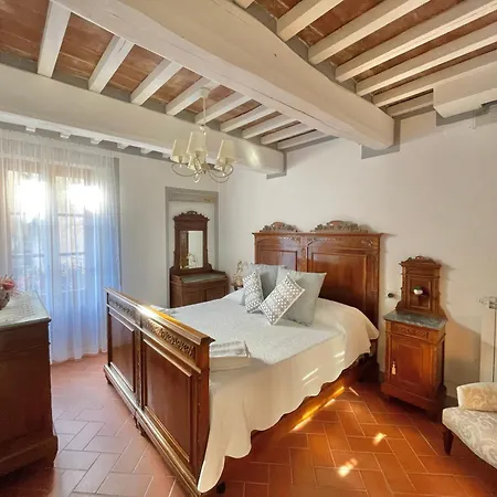 Balcone Fiorito, Nel Cuore Del Centro Storico Di Apartamento *