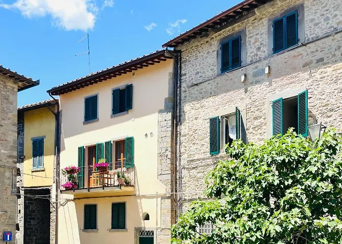 Balcone Fiorito, Nel Cuore Del Centro Storico Di *