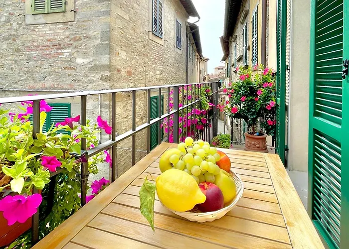 شقة Balcone Fiorito, Nel Cuore Del Centro Storico Di *