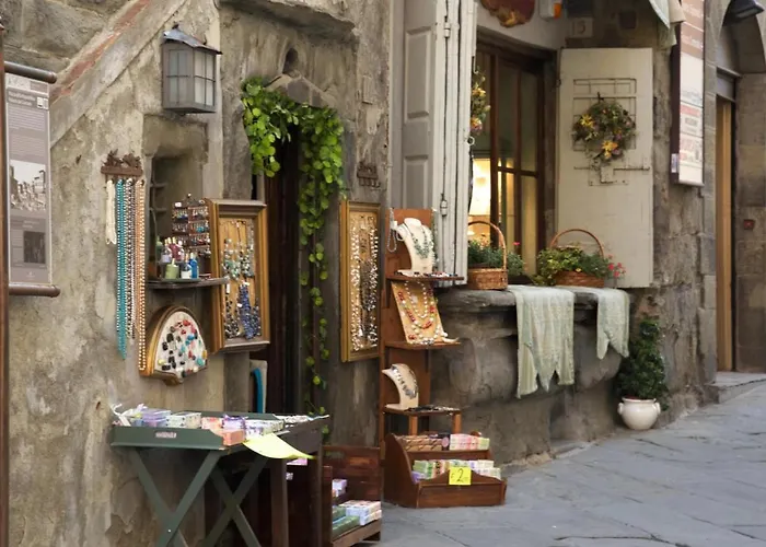 Balcone Fiorito, Nel Cuore Del Centro Storico Di