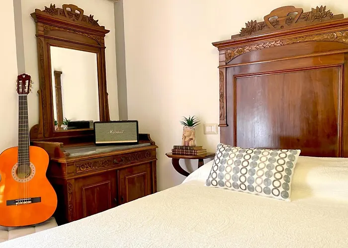 Balcone Fiorito, Nel Cuore Del Centro Storico Di