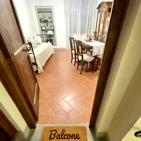 شقة Balcone Fiorito, Nel Cuore Del Centro Storico Di *