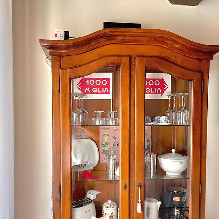 Balcone Fiorito, Nel Cuore Del Centro Storico Di شقة كورتونا