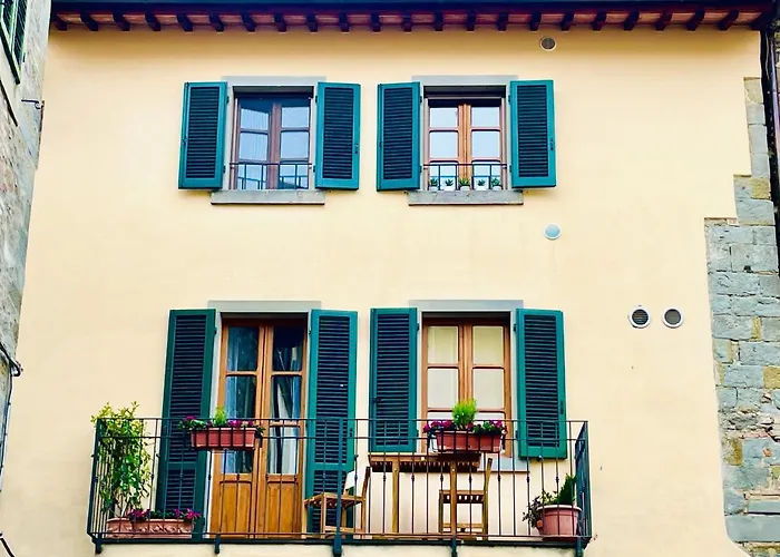 Apartment Balcone Fiorito, Nel Cuore Del Centro Storico Di Cortona