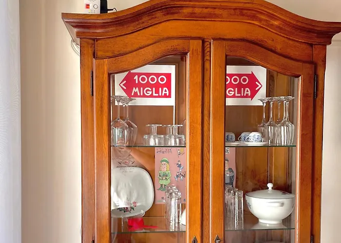 Balcone Fiorito, Nel Cuore Del Centro Storico Di 아파트 코르토나